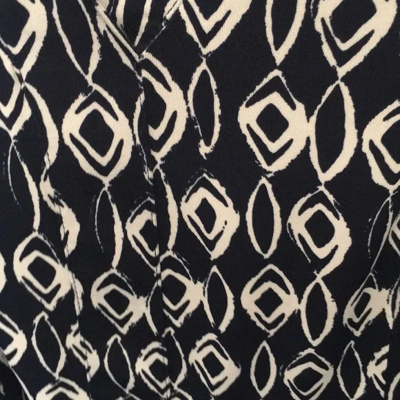 NWT Classically stylish “upgraded” shirt dress - Picture 6 of 15